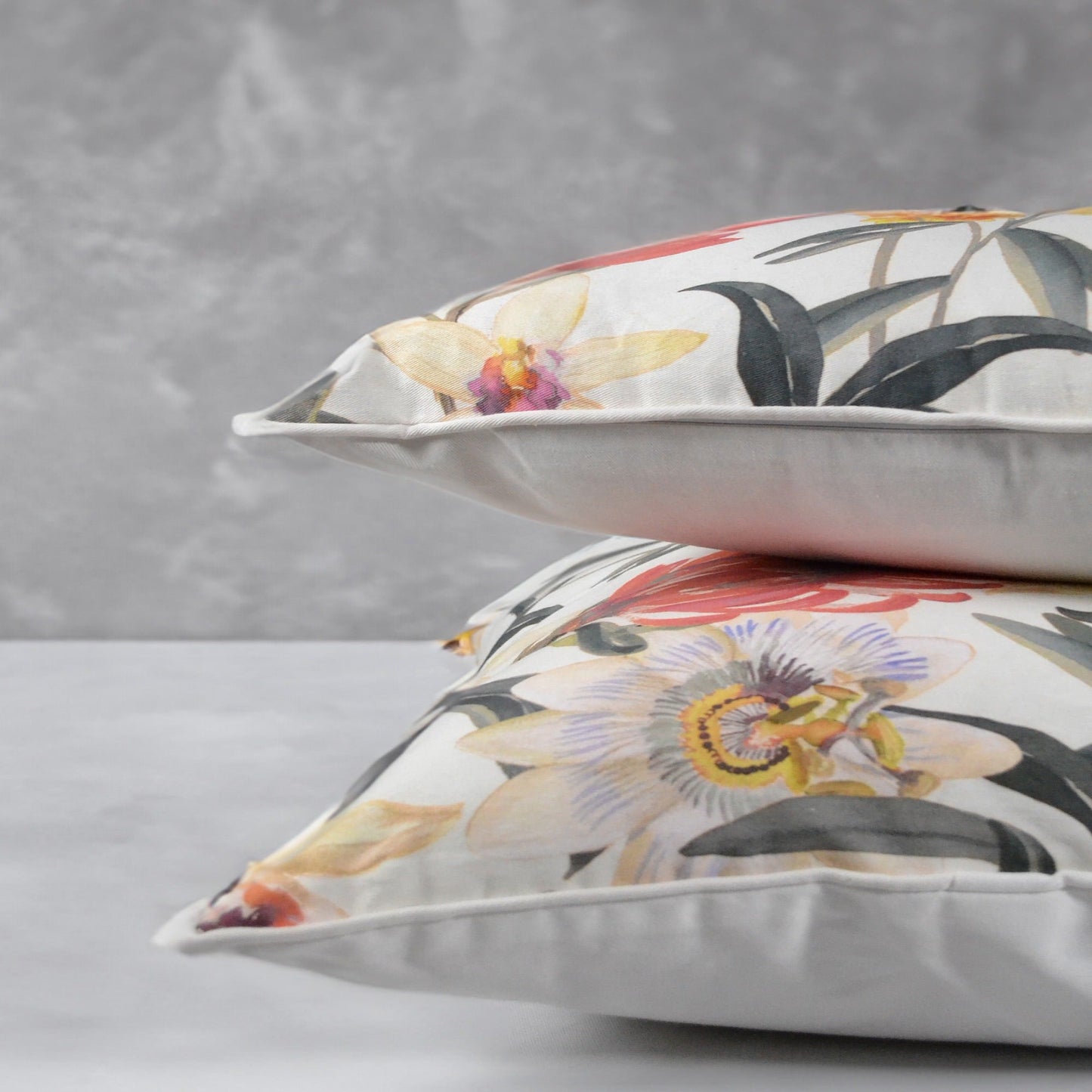 Red floral with butterfly printed cotton pillow cover, 16"x26" - India Wholesale Co.