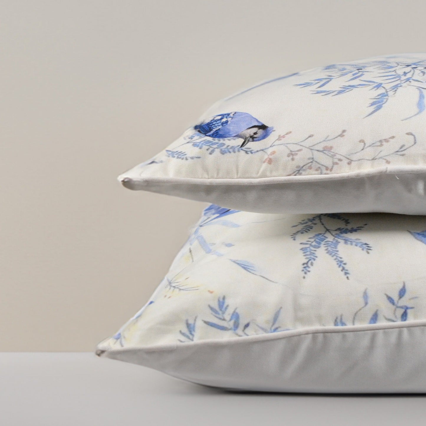 Blue Jay printed 100% cotton pillow cover twill, 16"x26" - India Wholesale Co.