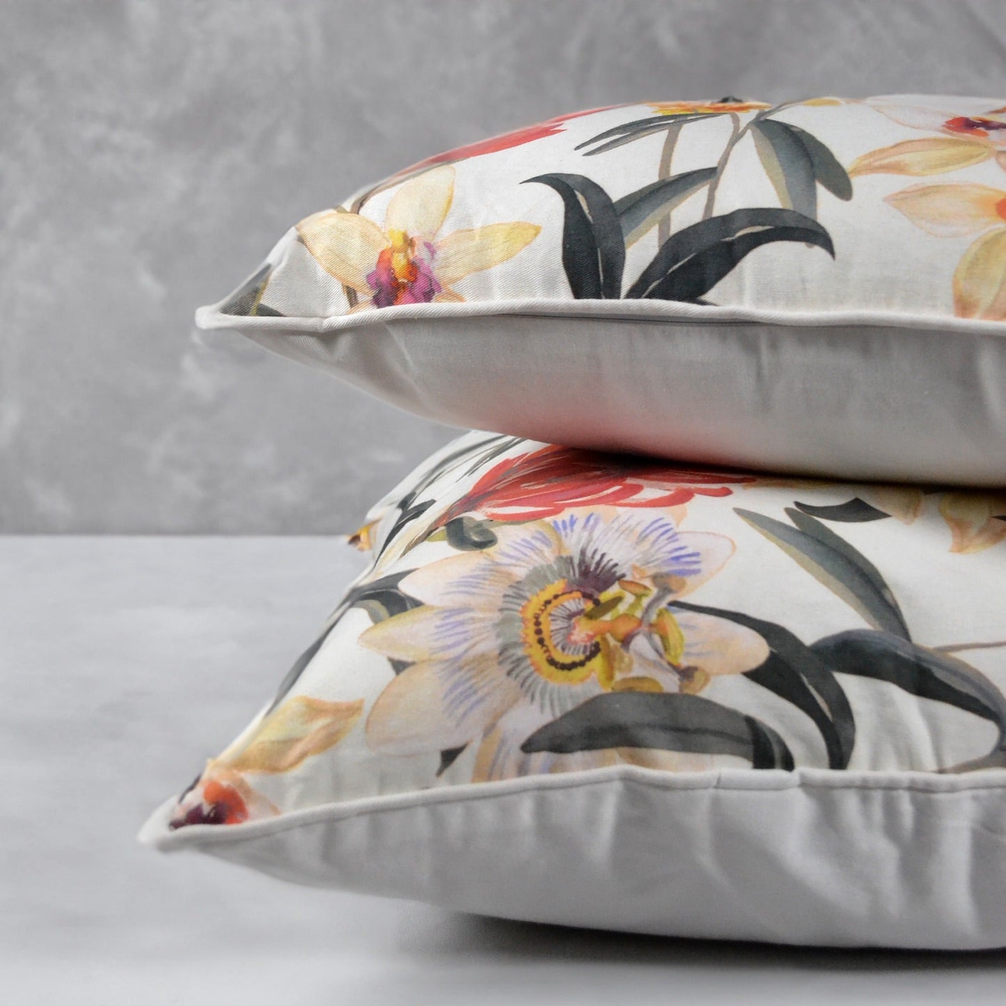 Red floral with butterfly printed cotton pillow cover, 22"x22" - India Wholesale Co.