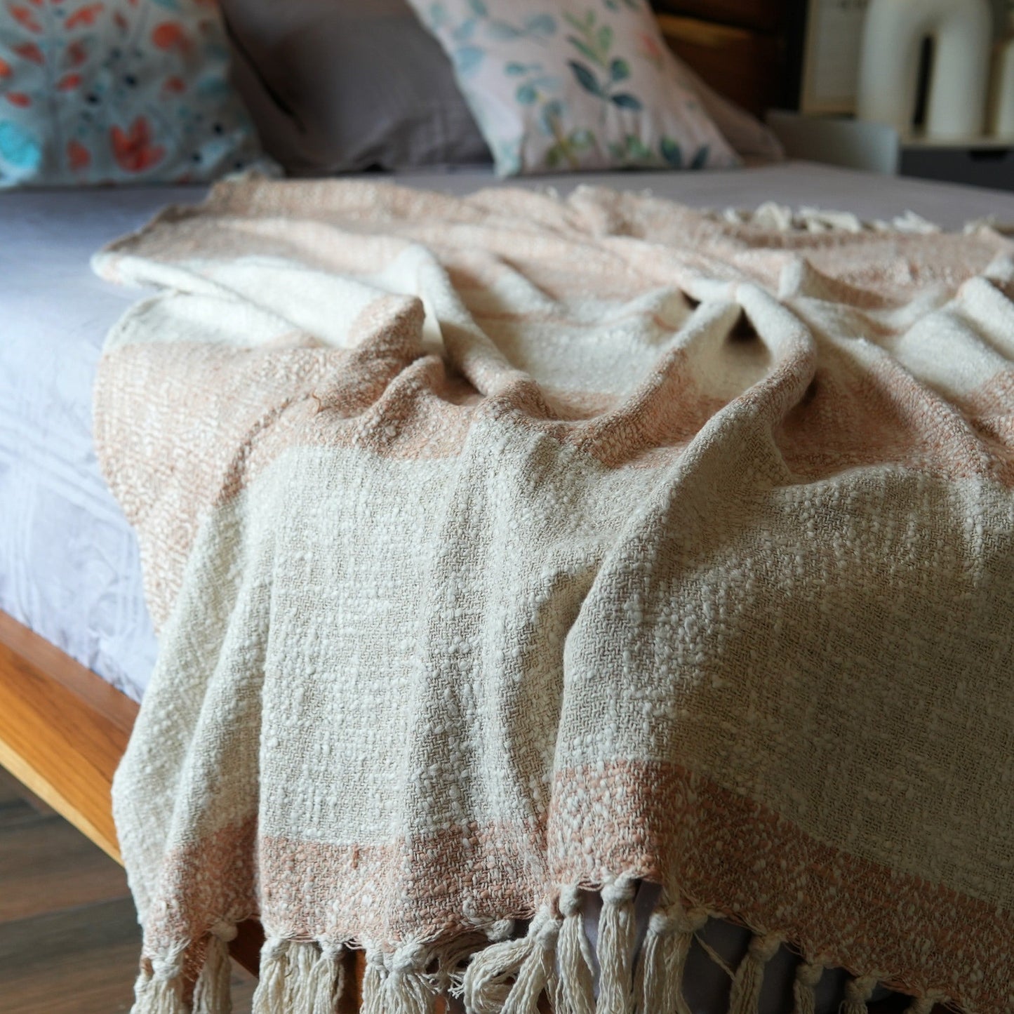 Diamond Weave Throw with Tassels, 50"x 60"‚ 100% Cotton, Beige - India Wholesale Co.