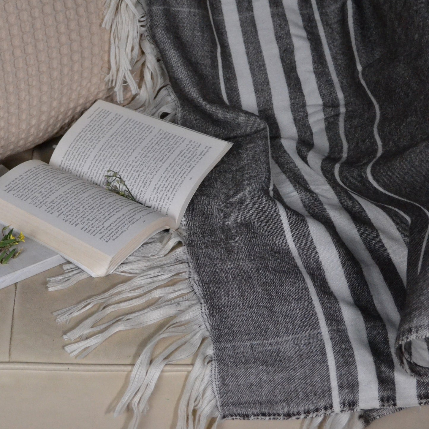 Sustainable PET Yarn Throw Blanket-Woven stripes - India Wholesale Co.