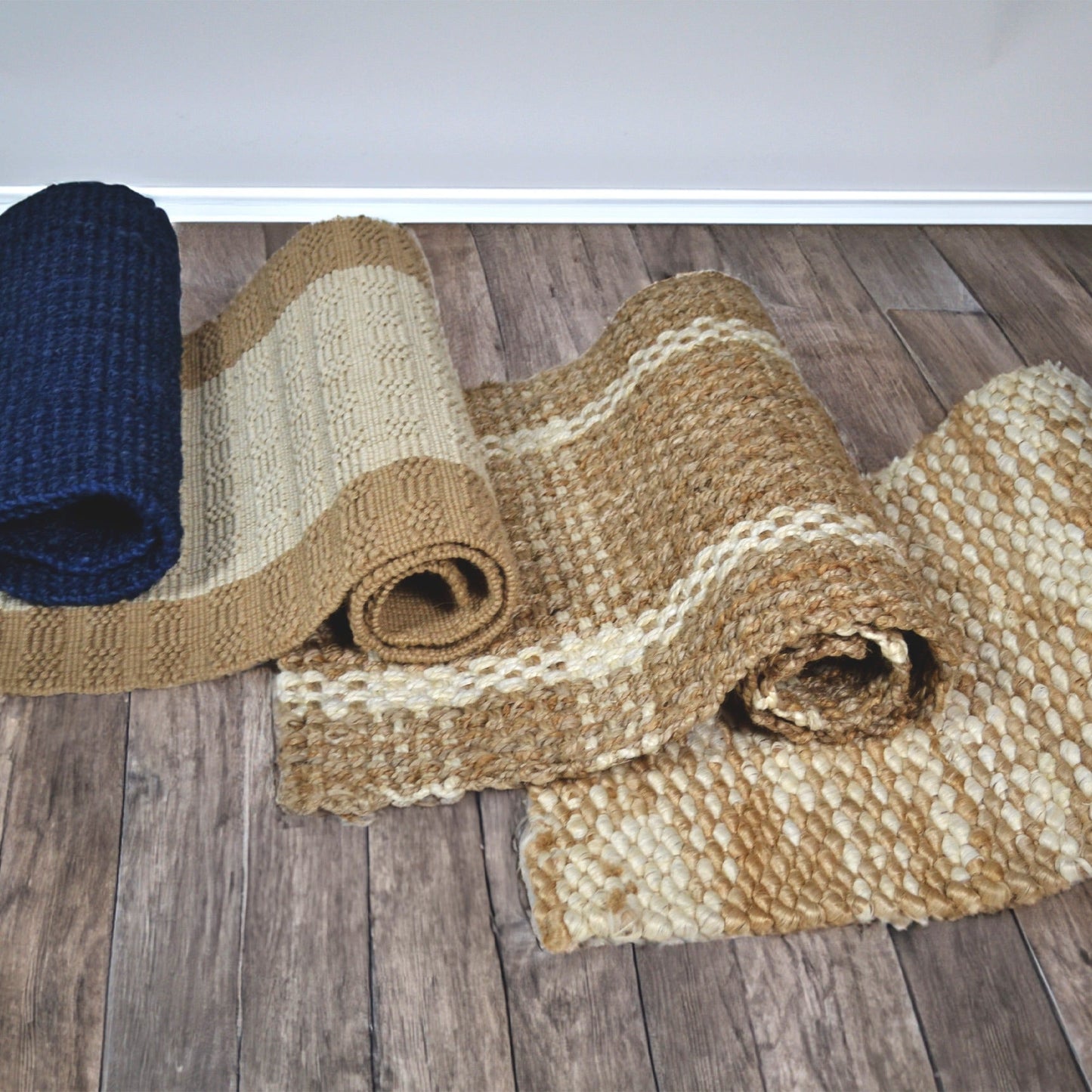 Sustainable Jute Rug, Melange texture in 5 ply yarn, White & Natural, 2' x 4' - India Wholesale Co.
