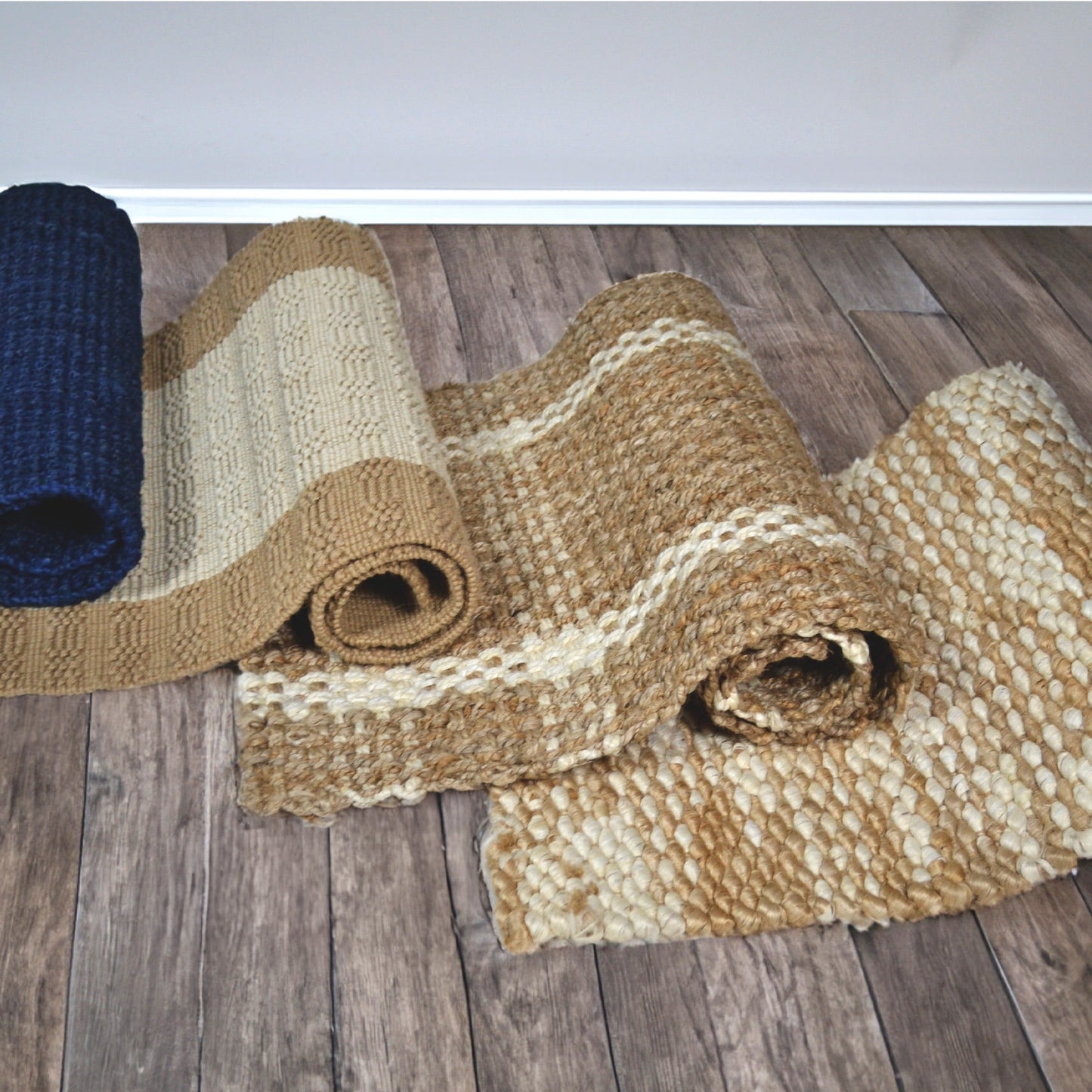 Popcorn stripe white & Beige Jute Rug, 2'X4' - India Wholesale Co.