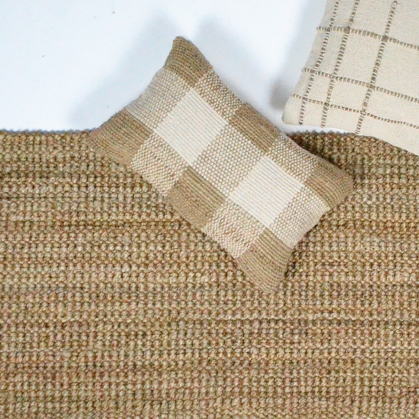 Sustainable Jute Rug, Looped texture in 5 ply yarn, Natural, 2' x 4' - India Wholesale Co.